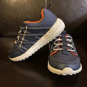 ⭐️ 2/25 ⭐️ NWOT Carter’s Sneakers